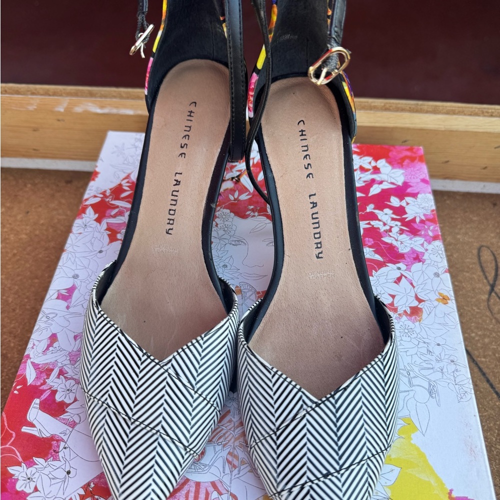 Chinese Laundry Black and White Herringbone Heels
